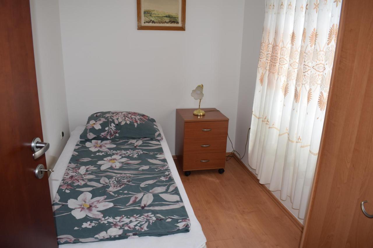 Esperanza Apartment Pola Esterno foto