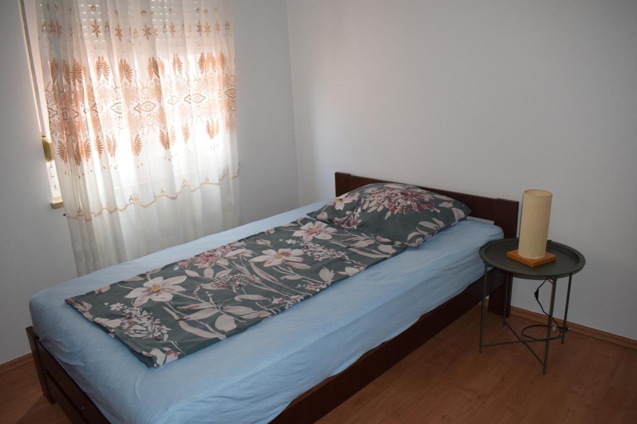 Esperanza Apartment Pola Esterno foto